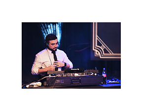 DJ Lineup - Large (enthält Spieler)